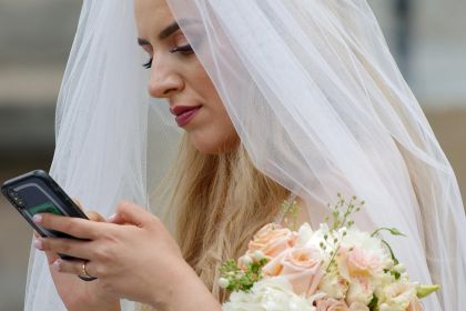 Online sein an der Hochzeit im Ausland